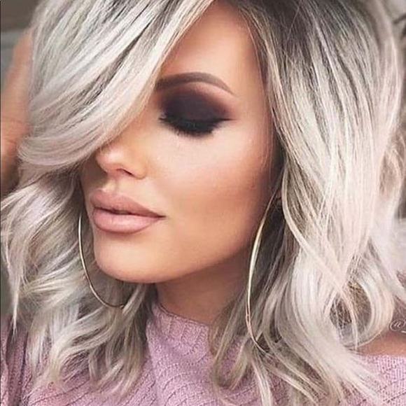 Long hair wavy blond wig - Picture 7 of 10